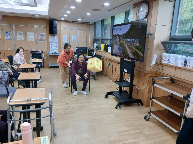 도봉실버센터 2026년 10월 신체프로그램 사진 9