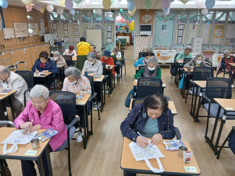 도봉실버센터 2026년 10월 외부강사프로그램 사진 11