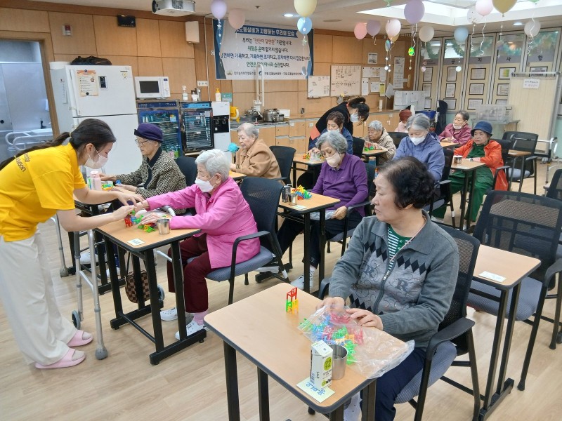 도봉실버센터 2026년 10월 외부강사프로그램 사진 23