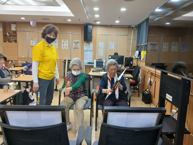 도봉실버센터 2026년 10월 외부강사프로그램 사진 26